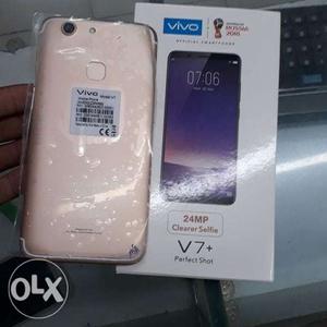 Vivo v7 New n box pice