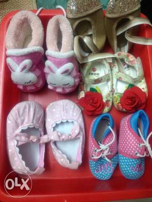 6M to 1 year baby shoes... 5 pair is 