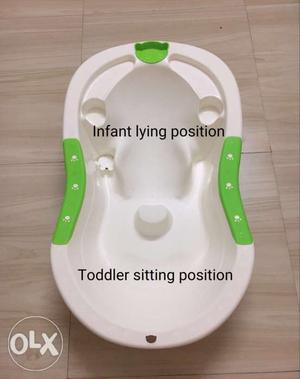 Bath tub: Infant to toddler Can be used by the
