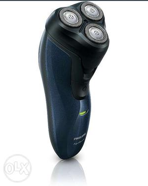 Blue And Black PHILIPS 3-rotor Hair Trimmer AT620