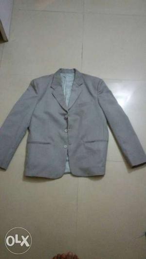 Brand new condition blazer M size. only 5 6 times