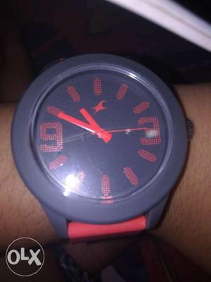 Fastrack orignal watch old 15 days old no scratch