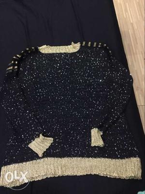 New knitted party squence black and golden top (
