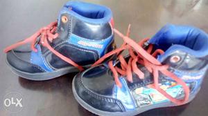 New pair of Superman shoes ideal for kids of 4