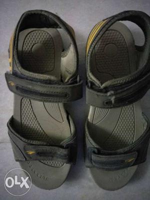 New sandals, grey color, size 10, excellent,