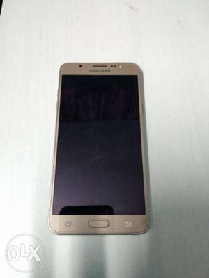 Samsung j7 awesome condition, bill box charger