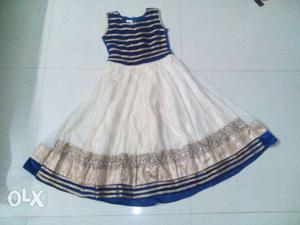Unused frock for 7 to 10 year girls
