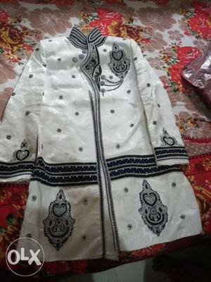 Urgent for sell sherwani good condition one time