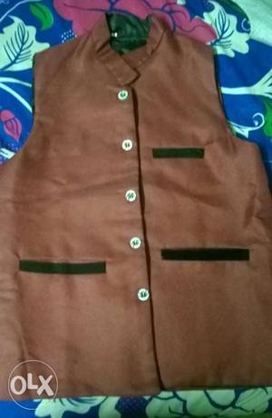 Waistcoat silver and red colour, fixed price
