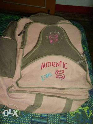 Wanted to sell a school bag in perfect condition