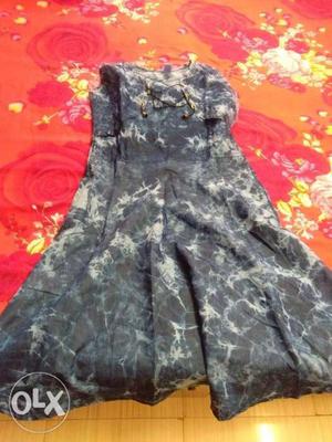 Women's Gray And Black Floral Dress