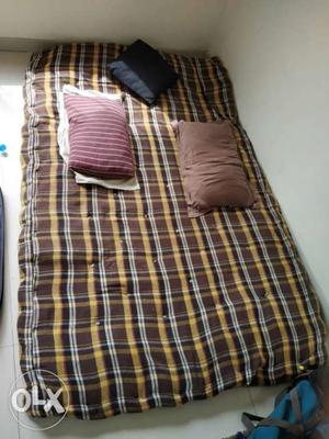 Single bed mattress and pillows