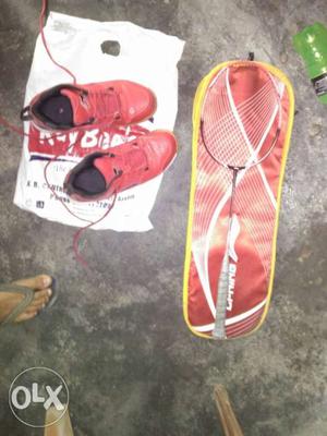 2 nos lining shoes or racket no crack