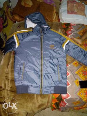 Addidas large size original cost  nBlue And Yellow