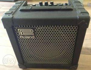Black Roland Amplifier 15XL