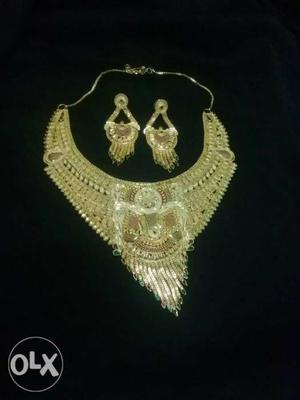 Necklace set for sale