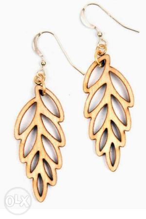 Pair Of Brown Leaf-themed Dangling Earrings