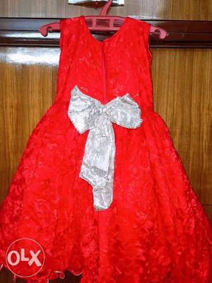 Red colour gown for kids(1-2yr)