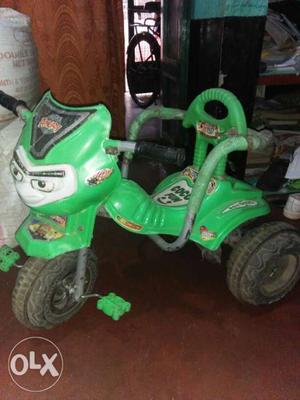 Toddler's Green Ride-on Trike
