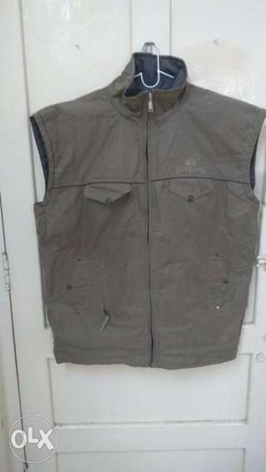 Two sided - Half Sleev Jacket Size: XL Used