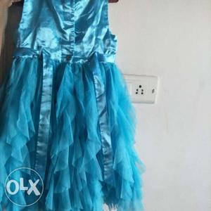 Waterfall party wear dress made of soft net Age 4