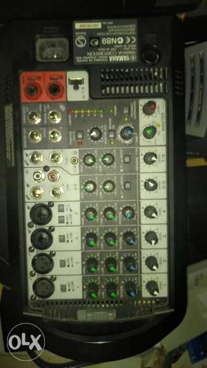 Yamaha 400i mixer 8" channel and the 400 watts in