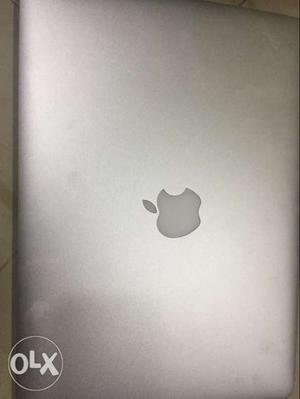 Macbook air in very good condition dm intrested