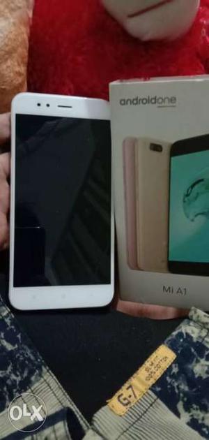 Mi A1 6 month used gold color good condition bill