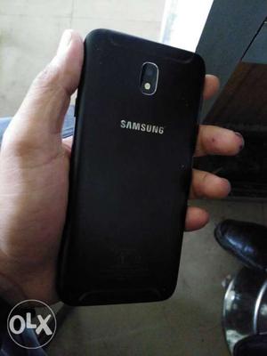 Samsung j7 pro 4 month old with all acessories