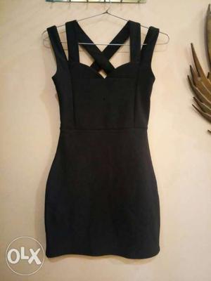 Formal voilet short fitted dress. actual price-3k