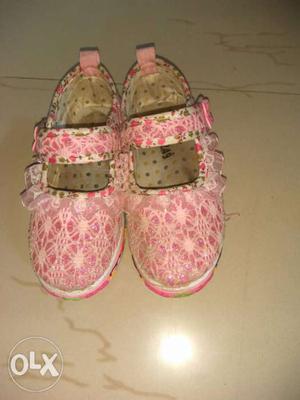 Pink fancy girl kid's sandals for 3 to 5 yrs age