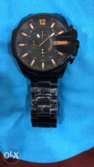 Round Black Chronograph Watch With Link Bracelet