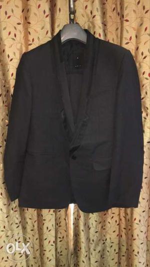 UNIT designer Black tuxedo blazer and pants- M