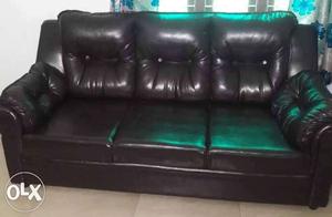 3+1+1 Sofa Set in New Condition