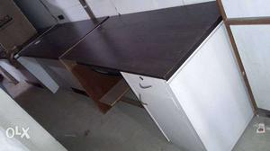 5 Office table or Computer Workstation is available for