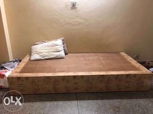 6x3 Wooden Bed with Storage and 4 mattresses.