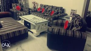 9 seater luxurious sofa with dining table (4