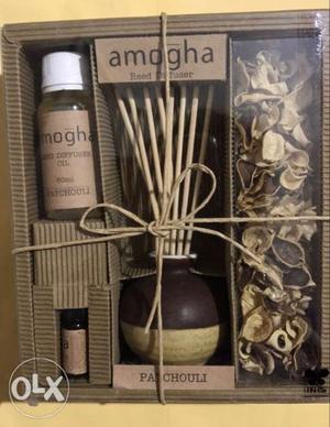Iris Amogha Home Fragrance Set (Reed Diffuser)