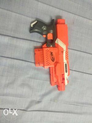 Nerf stryfe. in excellent condition. 6 months old. batteries