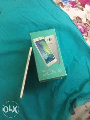 Samsung galaxy a5 (15) with bill box and charger.