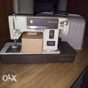 Singer Fashion Maker Automatic (Motor operated)