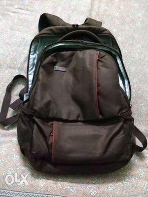 17 inch laptop backpack. VIP original.
