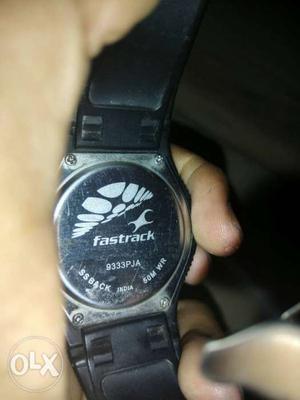 6 months old watch in good condition. if u like