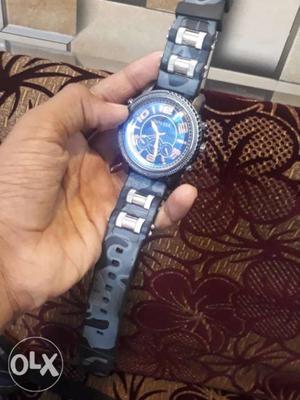 Army Print Watch In New Condition want to sell
