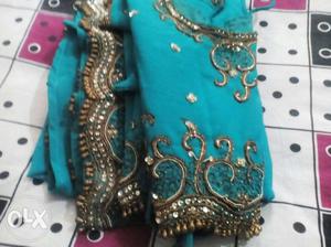 Blue lacha in good condition