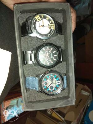 Fresh piece combo set of 3watches.