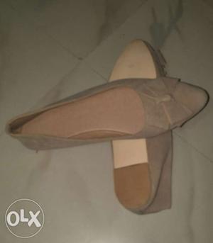 New women shoe for sell, without using of sheo.