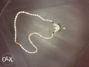 Original pearl beaded necklace