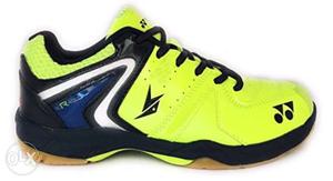Pair Of Yonex shoes available in all colours !!! Original