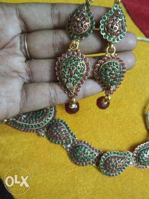 Red and Green stone Jewellery (Necklace and Earrings Set)